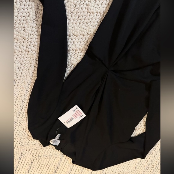 Belle by Badgley Mischka - Picture 3 of 3